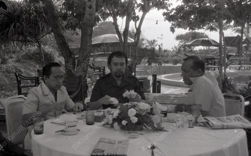 PERSIDANGAN MENTERI BESAR