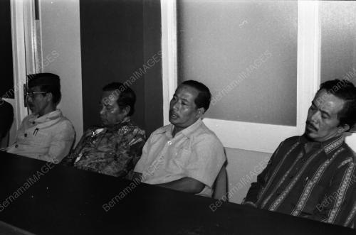 WAN MOKHTAR AHMAD