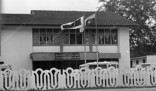 TG02_26012015_BENDERA_TERBALIK