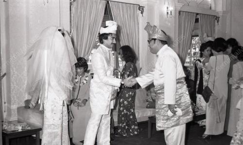 ISTIADAT BERSIRAM DAN SANTAP