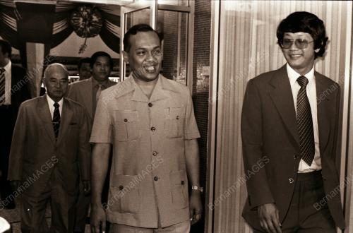 WAN MOKHTAR AHMAD