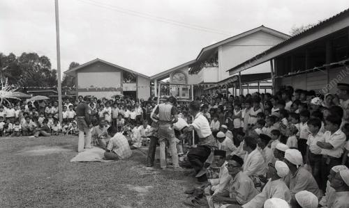 MAJLIS BERKHATAN DAN BERTINDIK