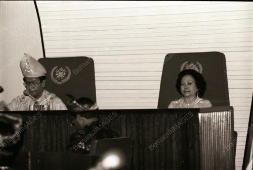 PERSIDANGAN DEWAN UNDANGAN