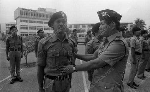 TG04_05022015_PERTAHANAN_AWAM