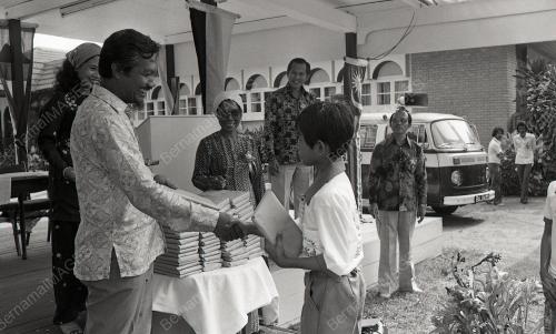 TG04_12012015_ANAK_ANGKAT