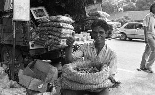 TG04_12012015_PERUBATAN_TRADISIONAL