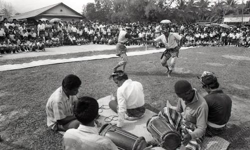 MAJLIS BERKHATAN DAN BERTINDIK