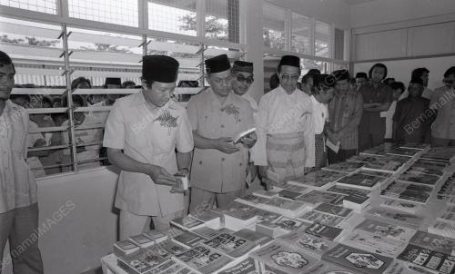 SEKOLAH
