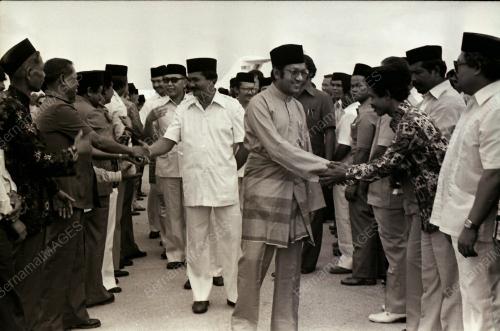 DATUK SERI DR. MAHATHIR BIN MOHAMAD