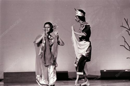 TG04_22111980_PESTA_SENI