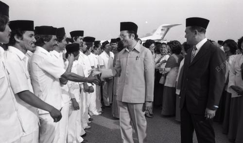 DR. MAHATHIR MOHAMAD