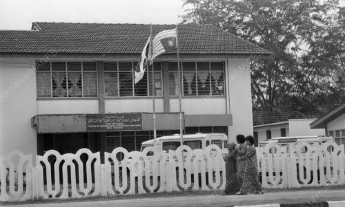 TG05_26012015_BENDERA_TERBALIK