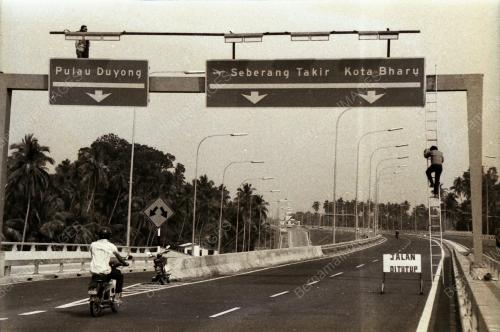JAMBATAN SUNGAI TERENGGANU MULA DIBUKA