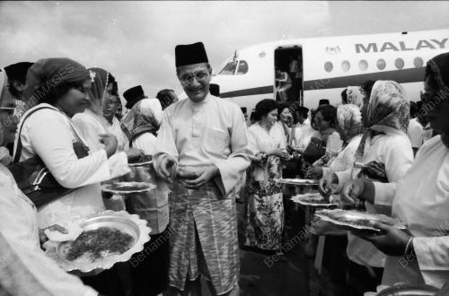HUSSEIN ONN