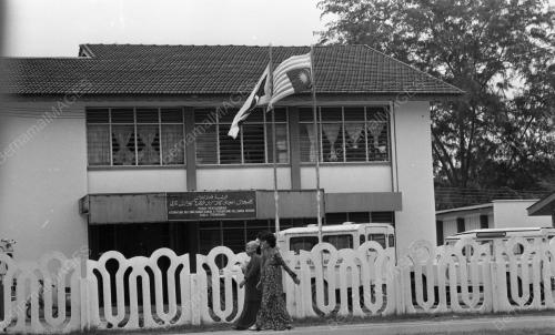 TG06_26012015_BENDERA_TERBALIK