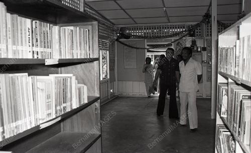 TG07_13012015_PERPUSTAKAAN