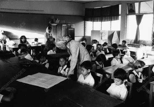 SEKOLAH