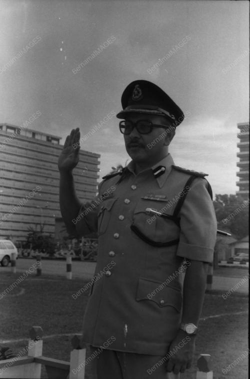 HARI POLIS