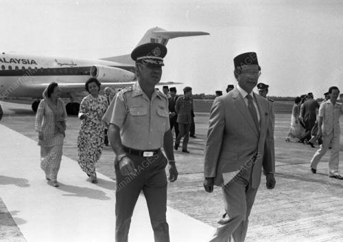 TG08_25092015_KETIBAAN_AGONG