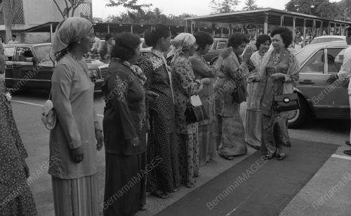 TG08_29012015_HARI_WANITA
