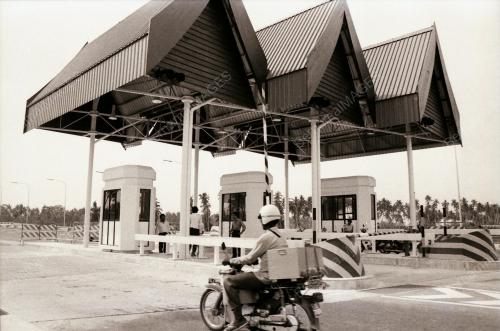 JAMBATAN SUNGAI TERENGGANU MULA DIBUKA