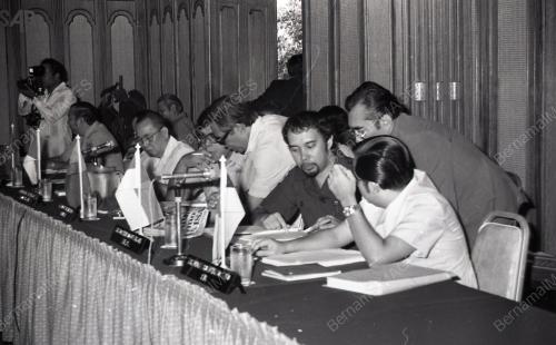 PERSIDANGAN MENTERI BESAR