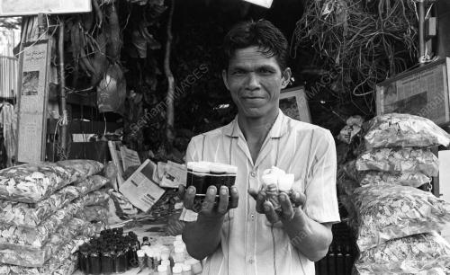 TG09_13012015_PERUBATAN_TRADISIONAL