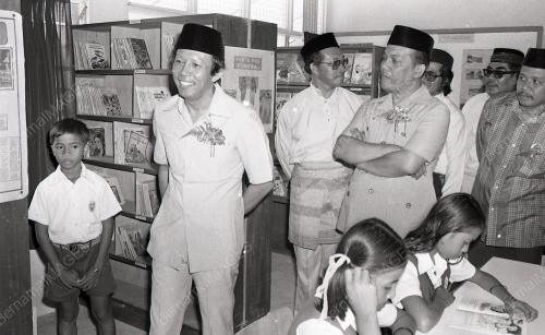 SEKOLAH