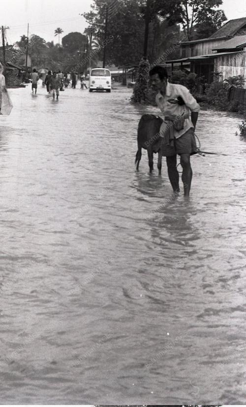 BANJIR