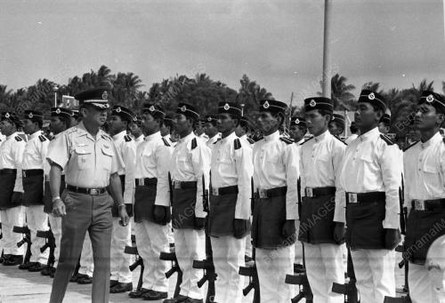 TG09_25092015_KETIBAAN_AGONG