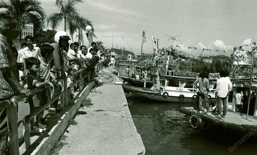 PESTA PANTAI TERENGGANU
