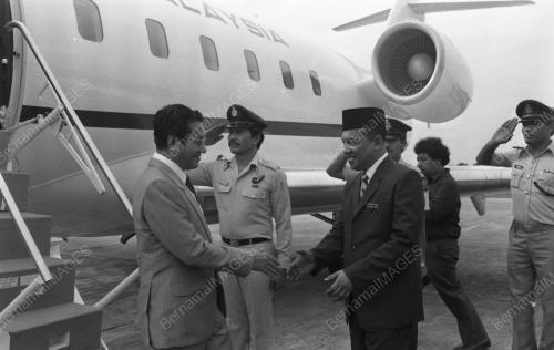 TG10_25092015_PERSIDANGAN_RAJA