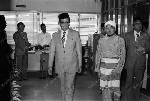 SULTAN TERENGGANU KE RISDA