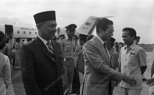 TG12_25092015_PERSIDANGAN_RAJA