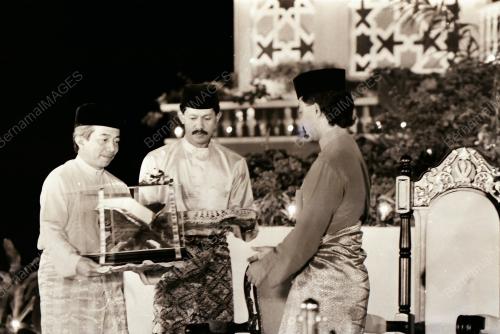 TENGKU MAHKOTA PAHANG