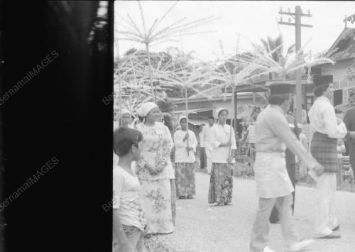 MAJLIS BERKHATAN