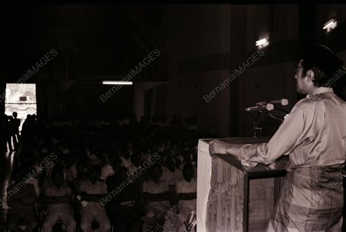 DATUK SERI DR. MAHATHIR BIN MOHAMAD