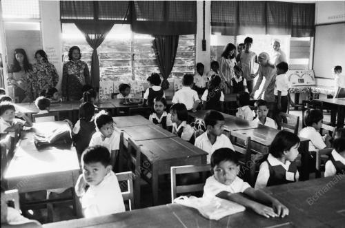 SEKOLAH