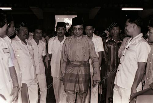 DATUK SERI DR. MAHATHIR BIN MOHAMAD