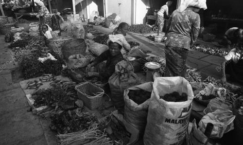 TG18_22012015_PASAR_BESAR