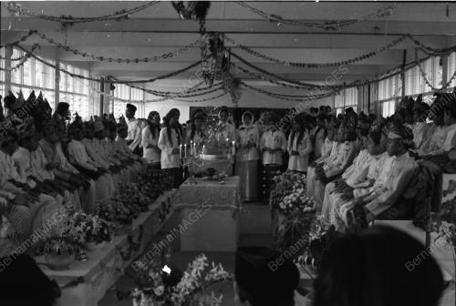 MAJLIS BERKHATAN