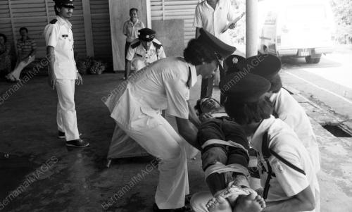 TG19_05022015_PERTOLONGAN