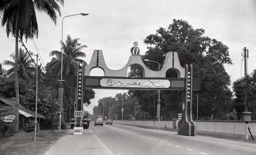 MELETAK KERJA