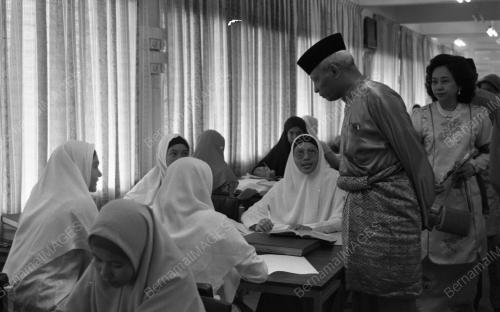 TG22_19032015_AGONG_KOLEJ