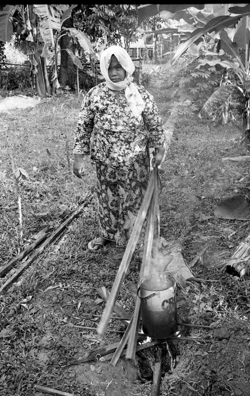 Perusahaan menganyam mengkuang