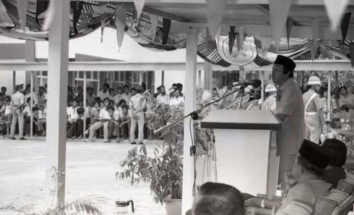 SEKOLAH