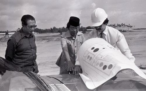 TAPAK PERINDUSTRIAN PETROLIUM