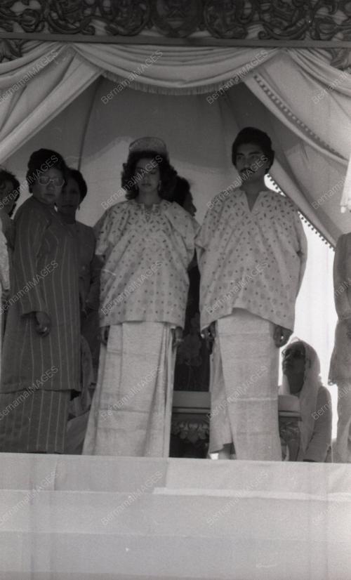 ISTIADAT BERSIRAM DAN SANTAP