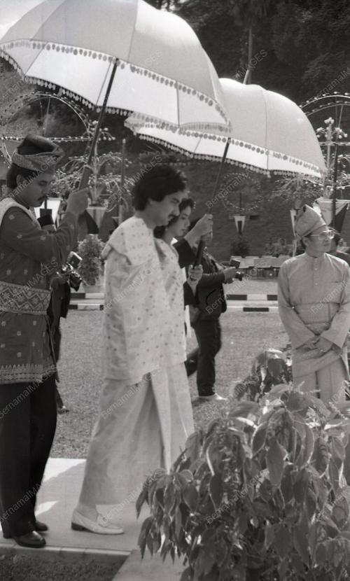 ISTIADAT BERSIRAM DAN SANTAP