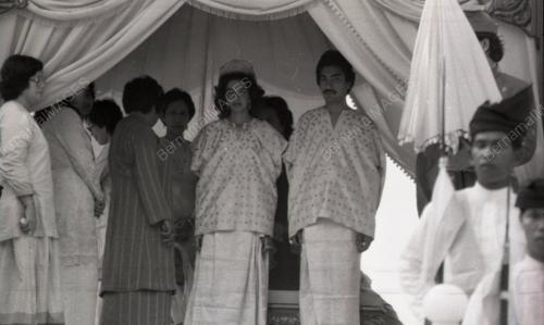 ISTIADAT BERSIRAM DAN SANTAP